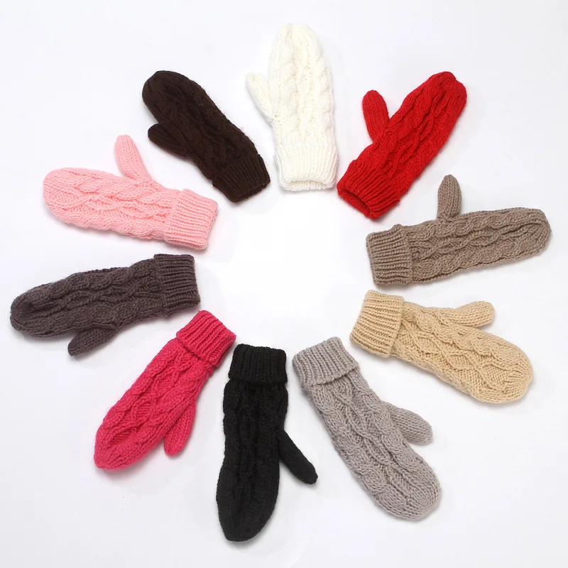 Manoplas tejidas a la moda con flores para mujer, manoplas de invierno con cuello Halter para mujer, guantes gruesos y cálidos con dedos completos
