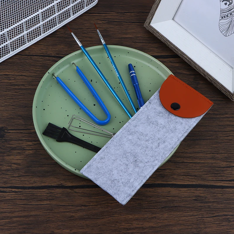 Kit di strumenti per la pulizia della tastiera estrattore per portachiavi in metallo supporto per stelo interruttore estrattore per penna di lubrificazione spazzola per lubrificante con custodia