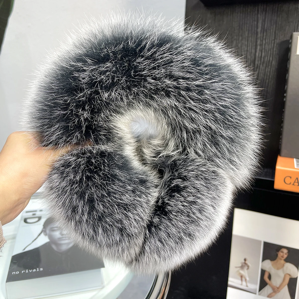 Natural Fox Fur Ear-cap Winter Women Warm Real Fur Earmuff Lady Fashion Fluffy Pompoms Genuine Fur Earlap