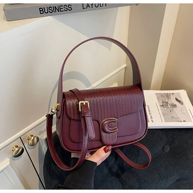 

Elegant Women's Crossbody-Bag Crafted From Mountain-Printed Leather Boasting Paris Vintage Daily Elegant Style​