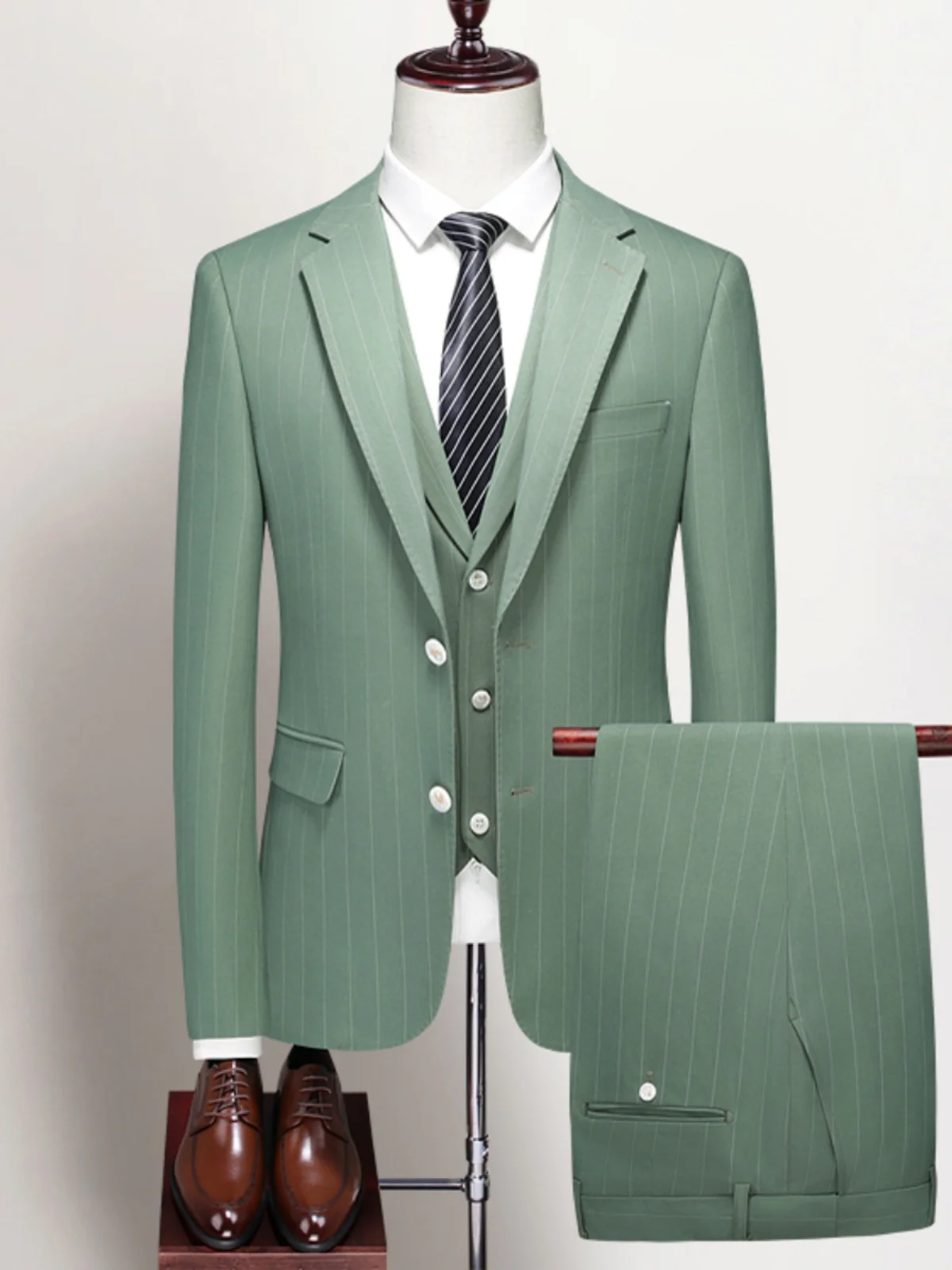 

Мужской деловой повседневный костюм-тройка Slim Fit: новая весенняя коллекция в корейском стиле, с двойными разрезами, в полоску, большие размеры