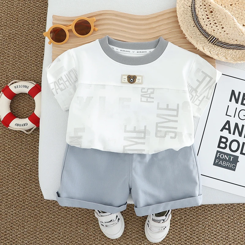 

Новый летний костюм для детей Детский костюм Мальчики Буквы футболки шорты 2 костюма для детей Детский костюм для отдыха Детский спортивный костюм