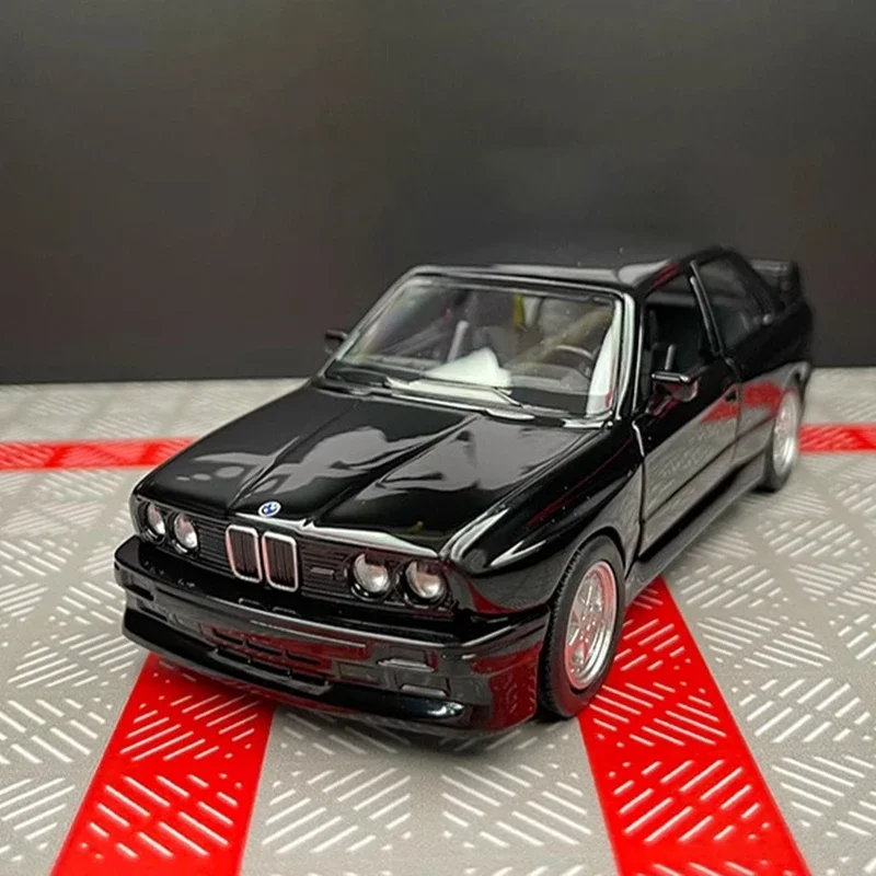 1/36 BMW M3 1987 Alloy Toys Car Model Metal Diecasts Toy Vehicles Authentic Exquisite Interior Pull Back 2 Door Opened Kids Gift