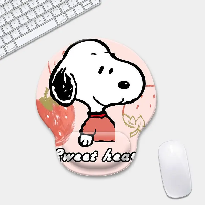 Snoopy anime peripheral mouse pad wrist guard kartun komputer desktop wrist pad tahan kotor lucu wrist pad grosir
