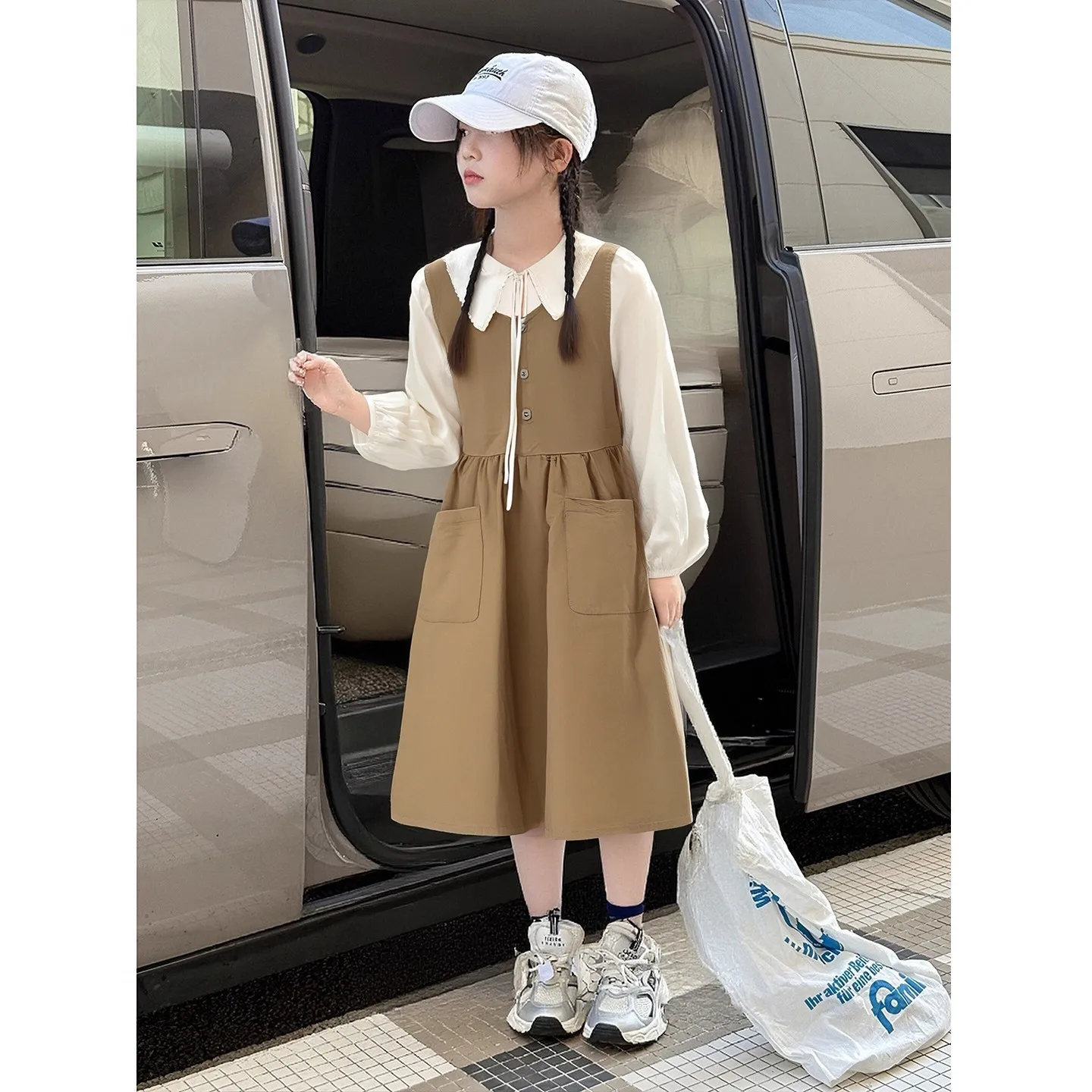 

Children Girls 2pcs Dress Suits Autumn Korean Bowknot Turn Down Collar Undershirt+Pocket Sleeveless Dress Teenager Girls Sets