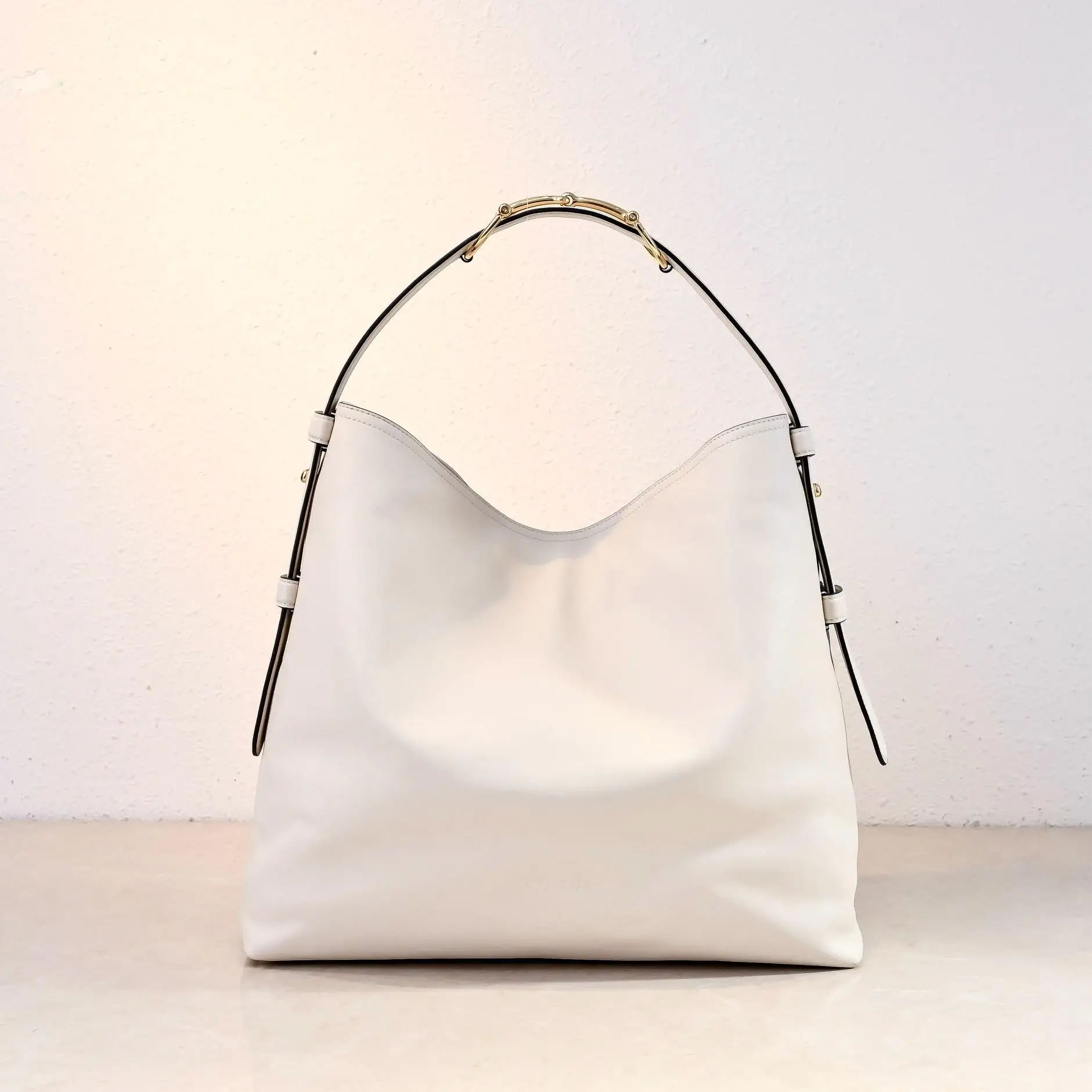 2025 Premium Imported Leather Tote Bag - Versatile Commuter Shoulder Bag, Casual & Chic Crossbody