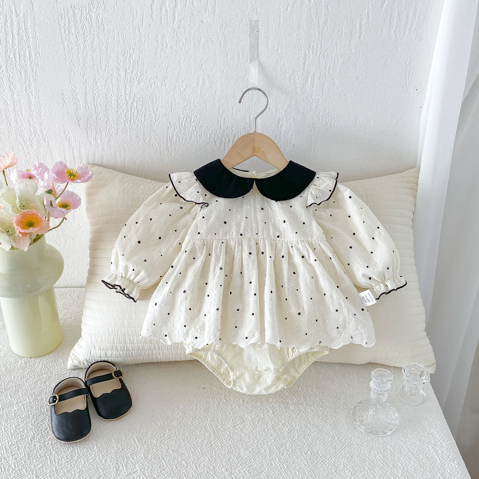 Korean Version Baby Autumn New Bag Fart Clothes Temperament Wave Point Lace Baby Girl Jumpsuit for Infants and Young Children 2