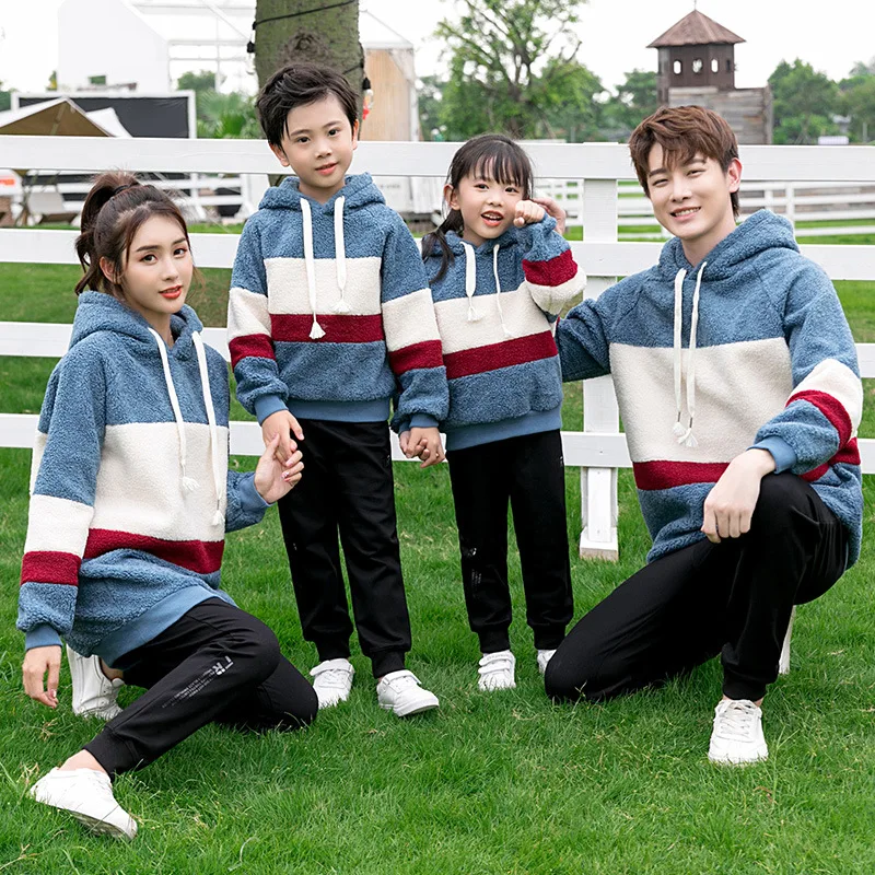 Family Matching Sweatshirt Autumn & Winter Mother Daughter Father Son Plus Velvet Hoodies Travel Adults Kids Tops Warm Clothes