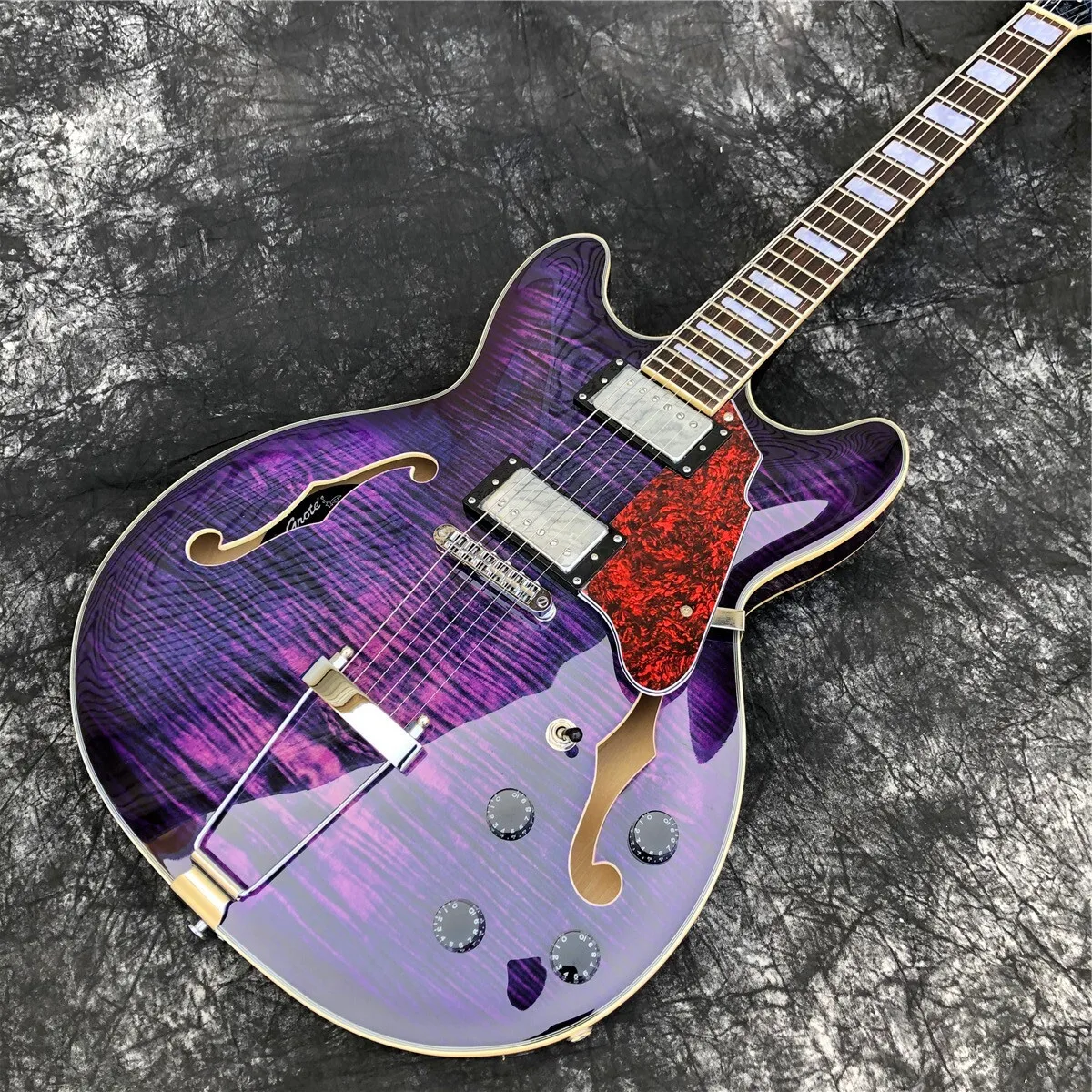 غروت الأرجواني لهب القيقب شبه جوفاء الغيتار F ثقوب Archtop الجاز الغيتار