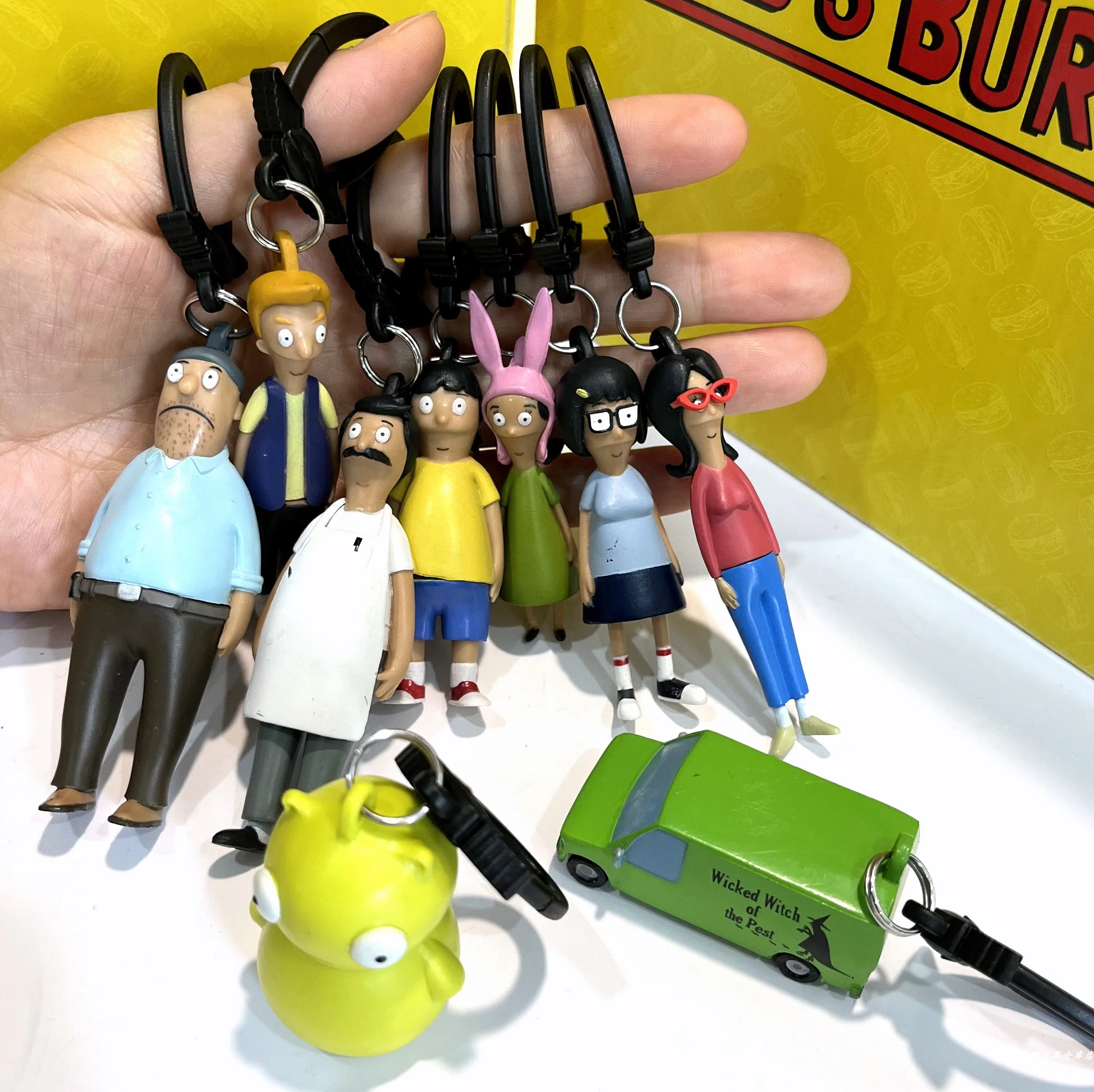 Original Cartoon Anime Bobs Hamburgers Figure Bob Tina Louis Gene Linda Figure Keychain Pendant Ornaments Model Toy