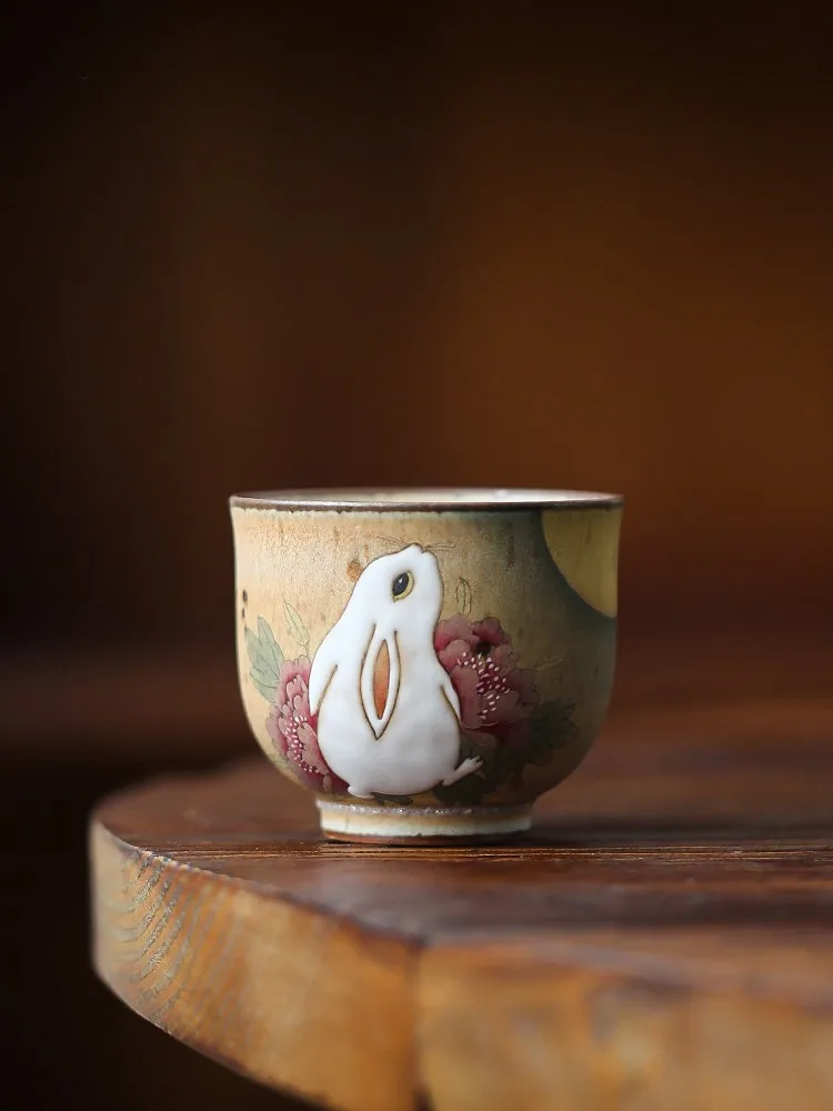 

Jingdezhen hand-painted Jade Rabbit Moon Watching Tea Cup Cute Rabbit Chinese Vintage Literature Single Cup Tea Master Cup