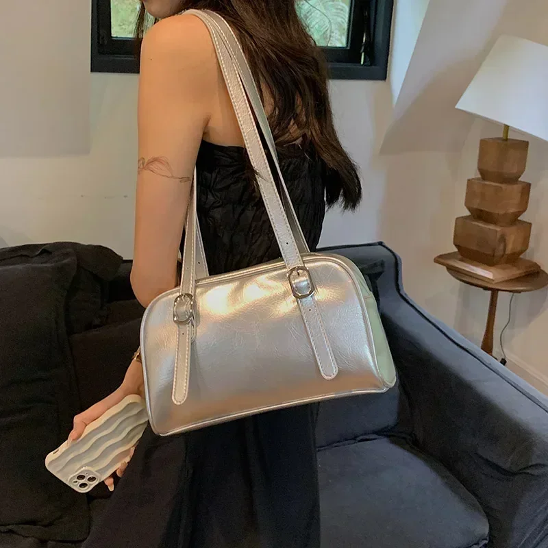 

Green Commuter Shoulder Bags for Women 2024 Luxury Designer Handbags Pure Color Causal Bag Big Capacity Pillow Underarm Bag