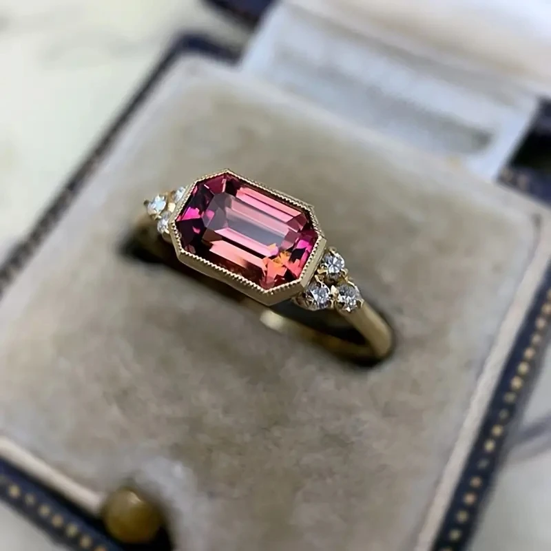 Huitan Red Cubic Zirconia Women Rings Temperament Wedding Party Anniversary Lady\'s Finger Accessories Gift New Trendy Jewelry