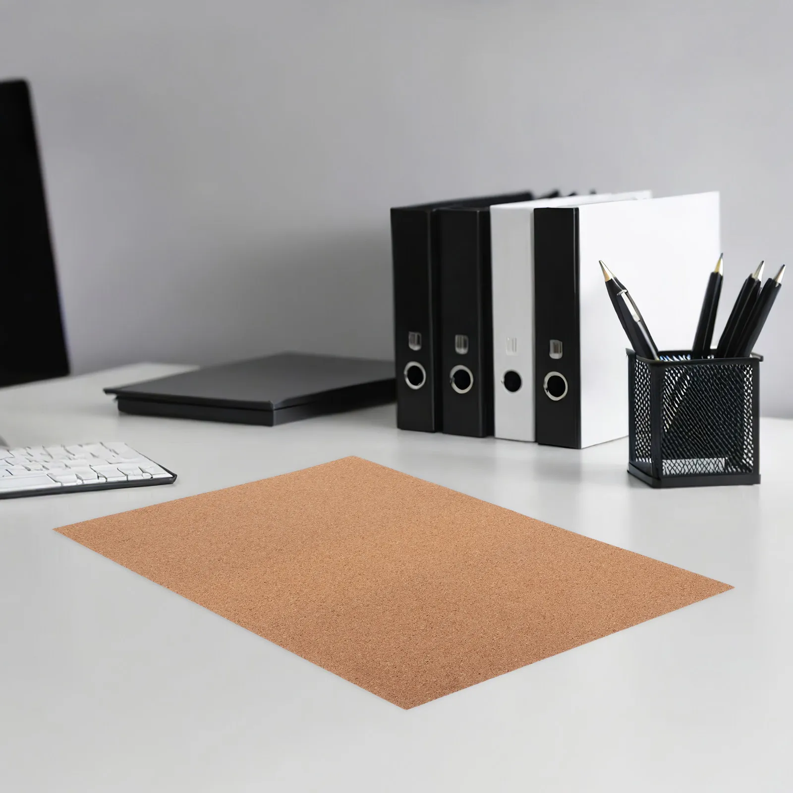 feuilles-de-liege-auto-adhesives-10-pieces-coussinets-en-liege-souple-pour-decoration-murale-artisanat-de-bureau-protection-de-table-tableaux-d'affichage-insonorisation