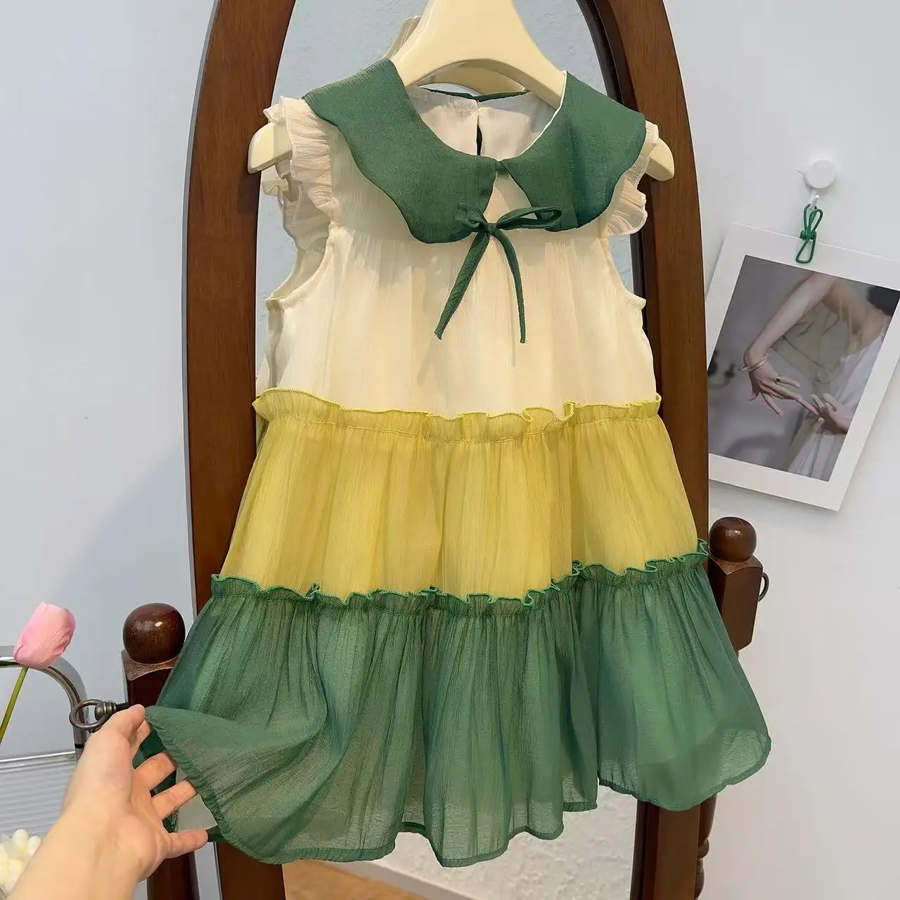 

2025 Summer New Children's Fashionable Contrasting Color Sleeveless Vest Skirt for Baby Girls Doll Collar Princess Cake Skirt