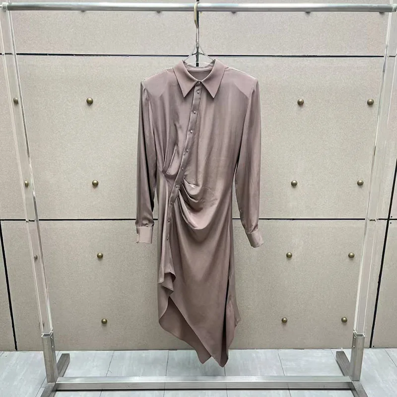 فستان نسائي بياقة غير متماثلة وأكتاف مبطنة مصبوغة، تنورة طويلة غير متماثلة ذات ياقة وأكمام طويلة، فستان مأدبة، 2025، #1