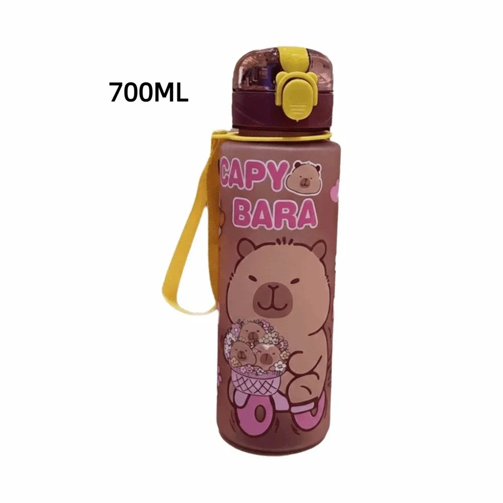 

Plastic Straw Capybara Water Bottle Carry Strap 700ml Leakproof Straw Cup Large Capacity Cartoon Sports Water Bottle School