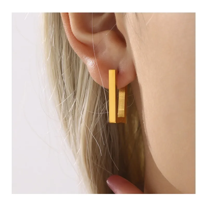 

Seattle Rectangular Geometric Ear Buckle Fashion Simple Cold Wind Stainless Steel Plated Real Gold Do Not Fade Earrings