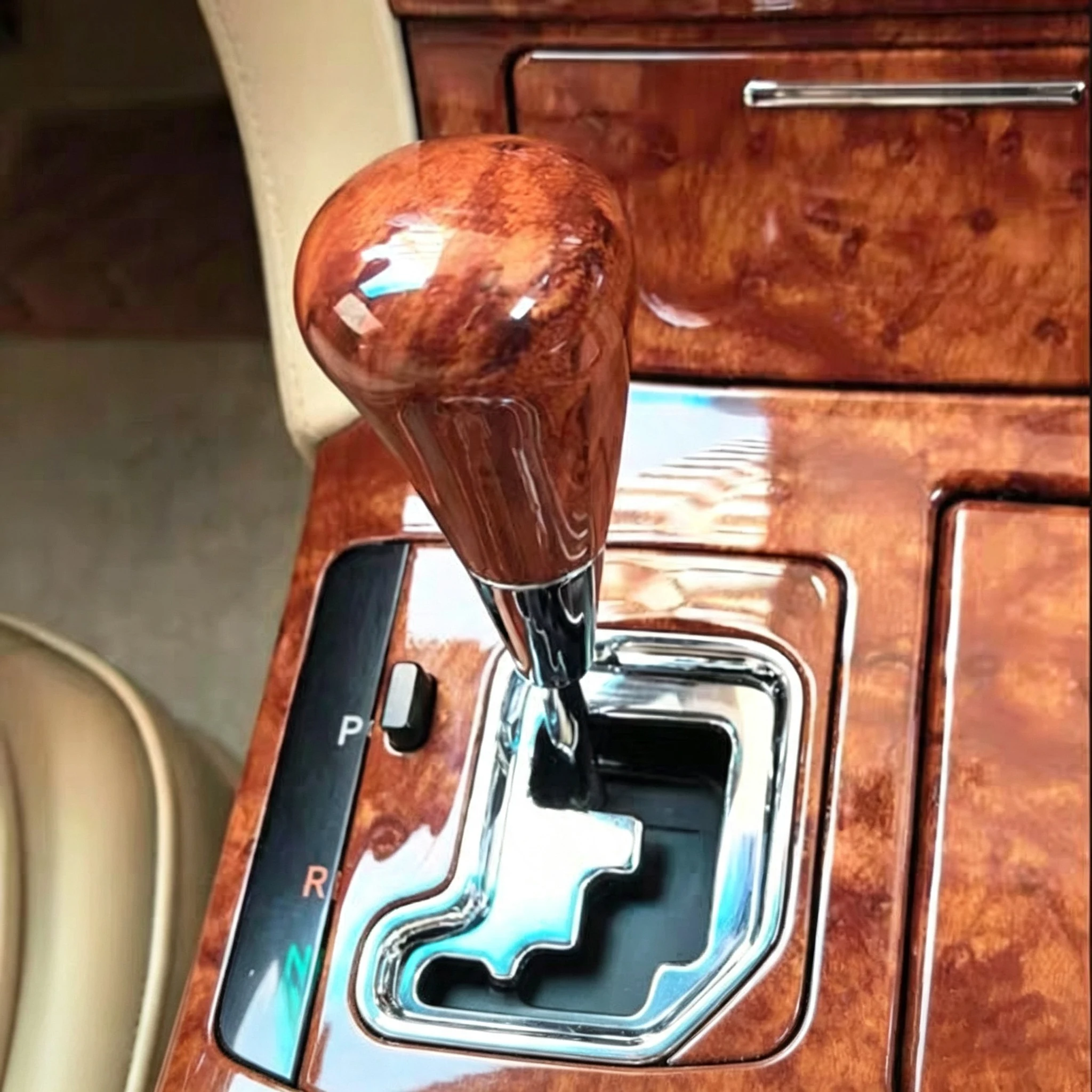 Gear Shift Knob Lever Head Car Accessories Trim For Toyota Corolla Camry RAV4 Wish Hiace Yaris Crown Highlander