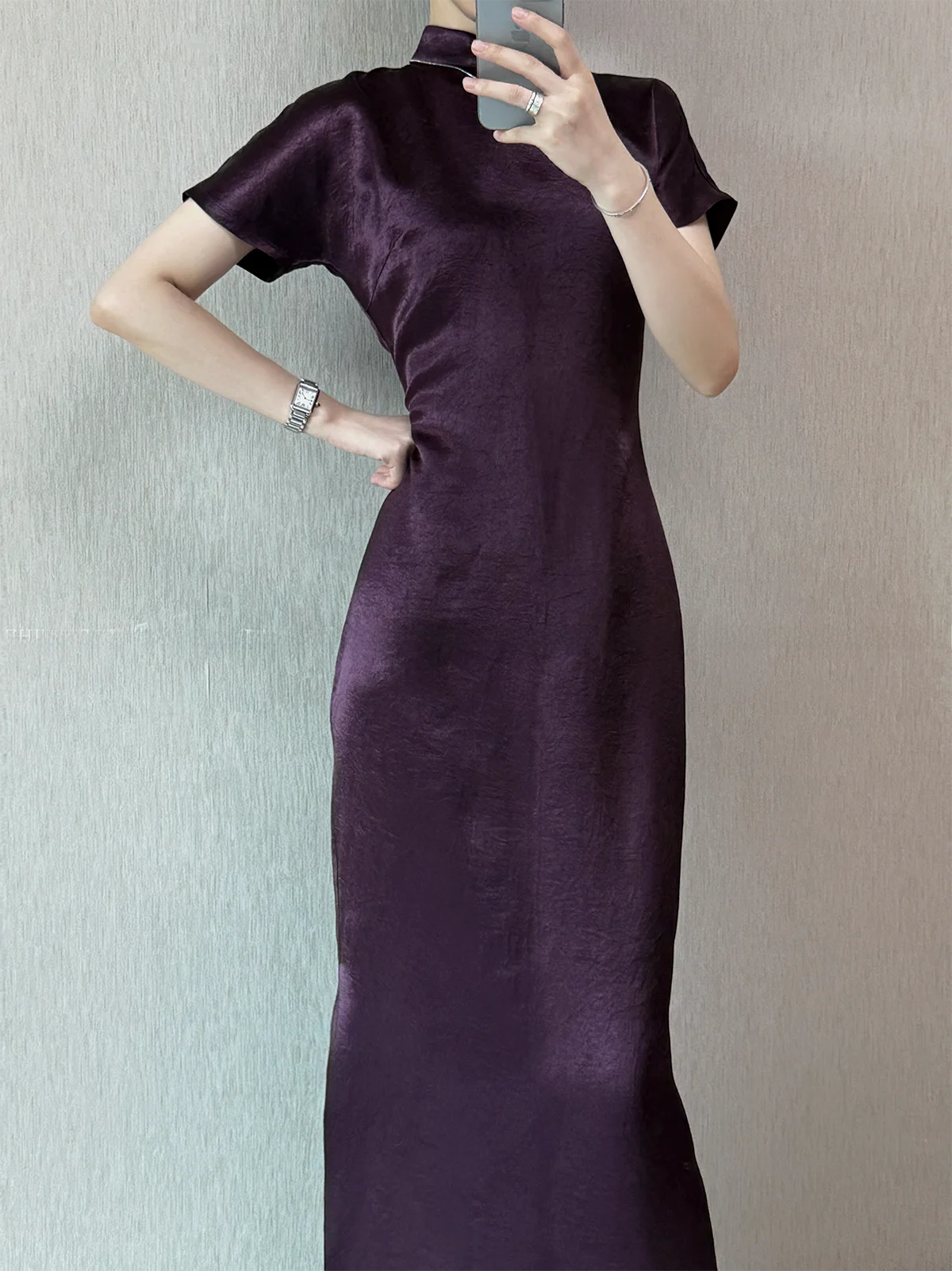 

Xu Zhi Xing Midnight Purple 00% Acetate ort Sve Dr l Texture Ele Long Qipao for Daily Wear