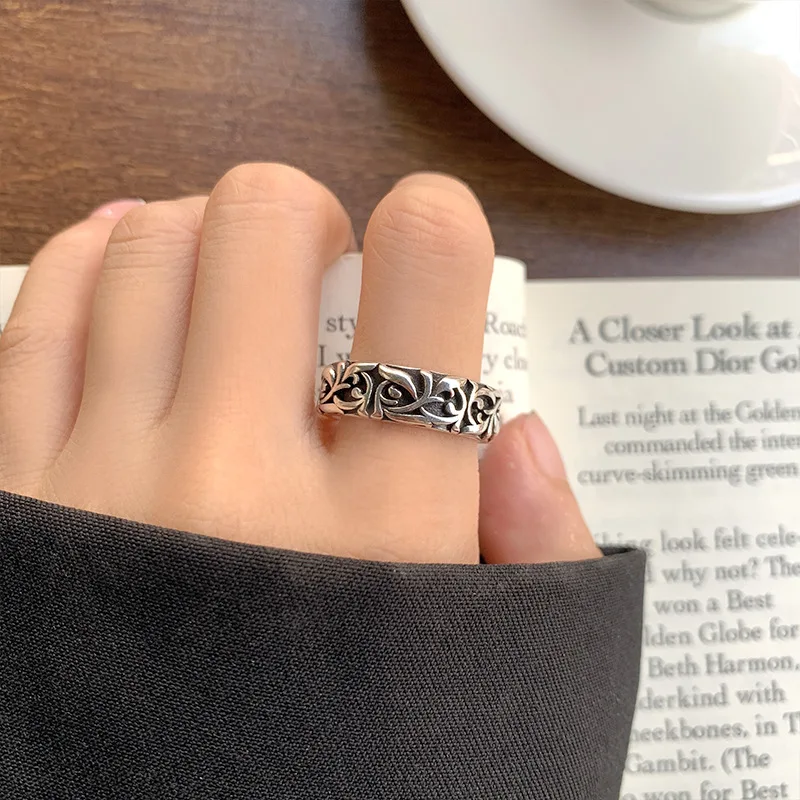 Kroos Heart Personalized Men's and Women's Pattern Ring Trendy Retro Eternal Vine Ring image 3