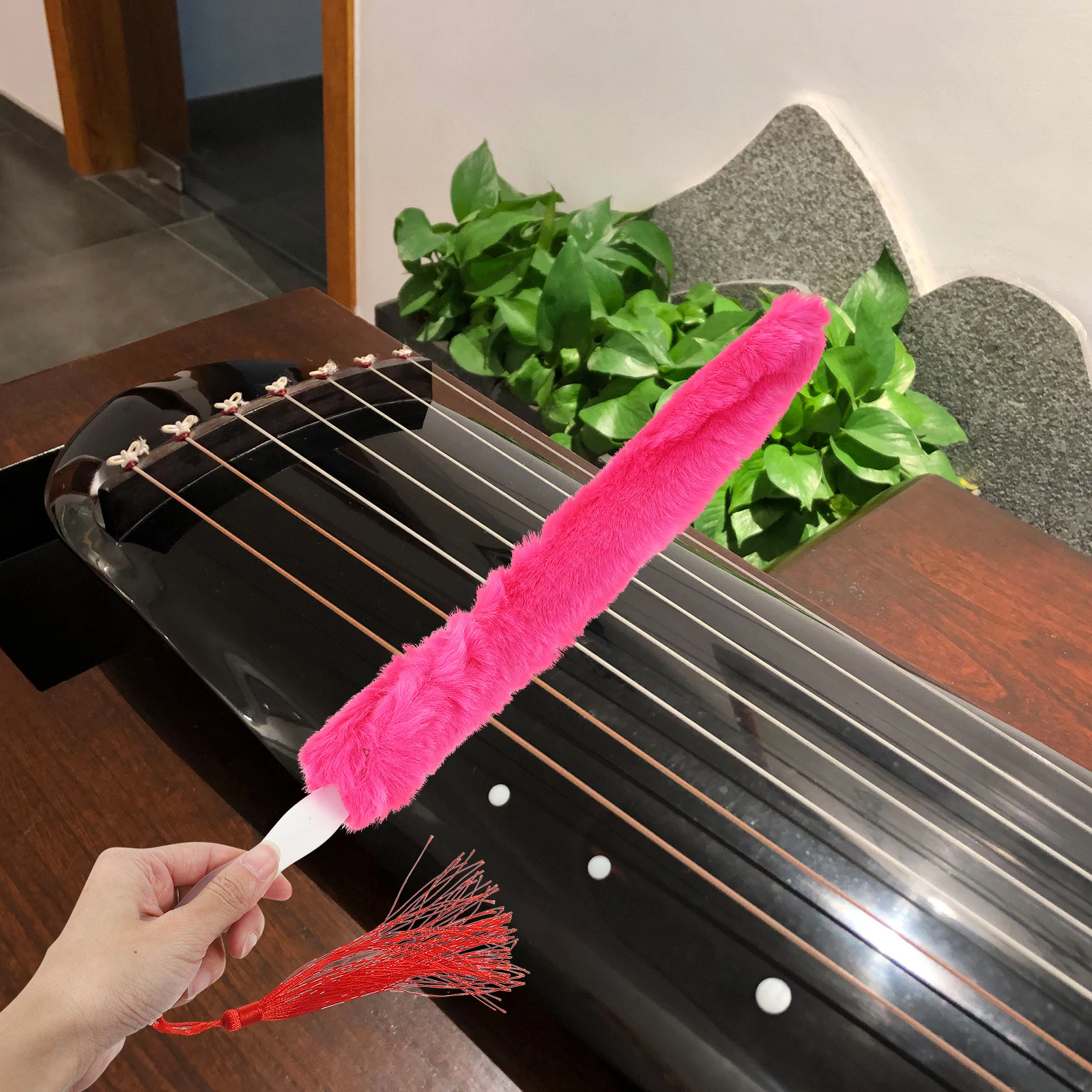 

Flexible Chinese Zither Guzheng Cleaning Brush Portable Instrument Accessory Lightweight Compact Design For Strings Soundboard