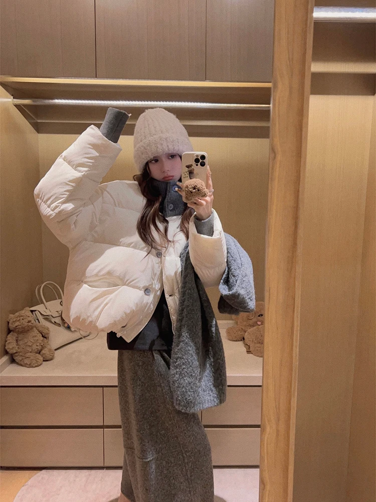 Kurtka puchowa Yukiss z dzianiny, stójka, ocieplana, biała, 90% puchu, długa, swobodna, lekka, jesienno-zimowa...