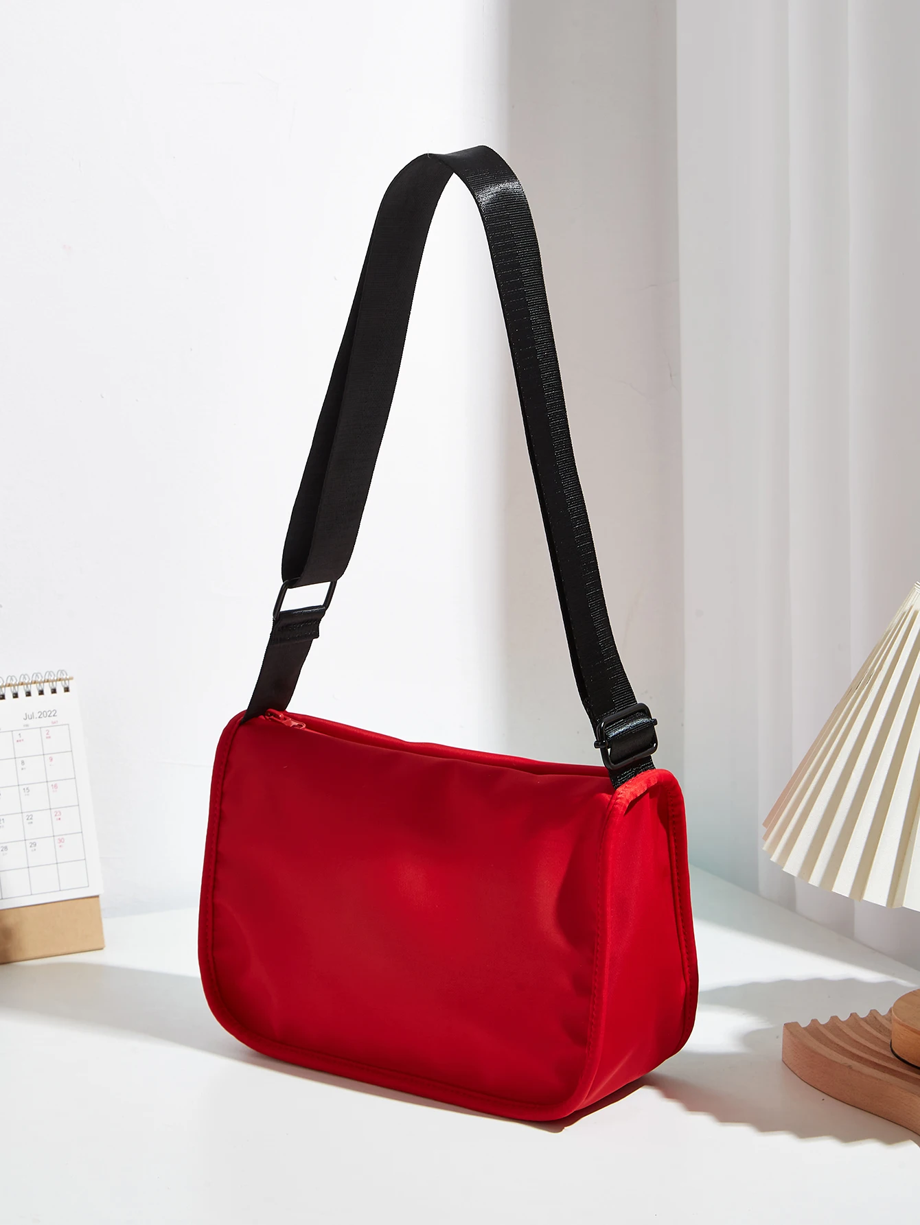 

Новая однотонная минималистичная модная универсальная женская сумка через плечо и через плечо большой вместимости