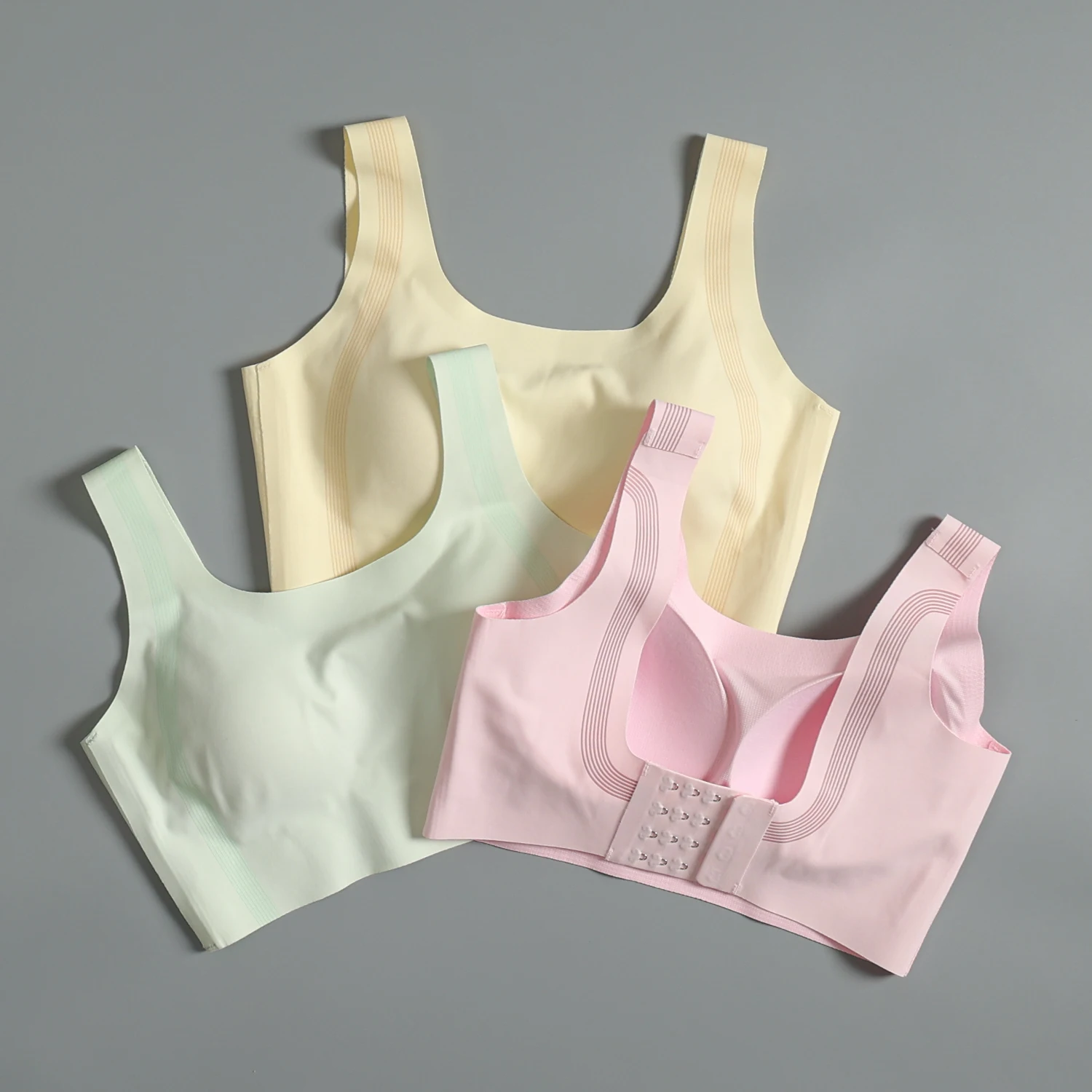 

High-value sports bra women wears running shock-proof and gathering underwear beautiful back markless yoga fitness vest