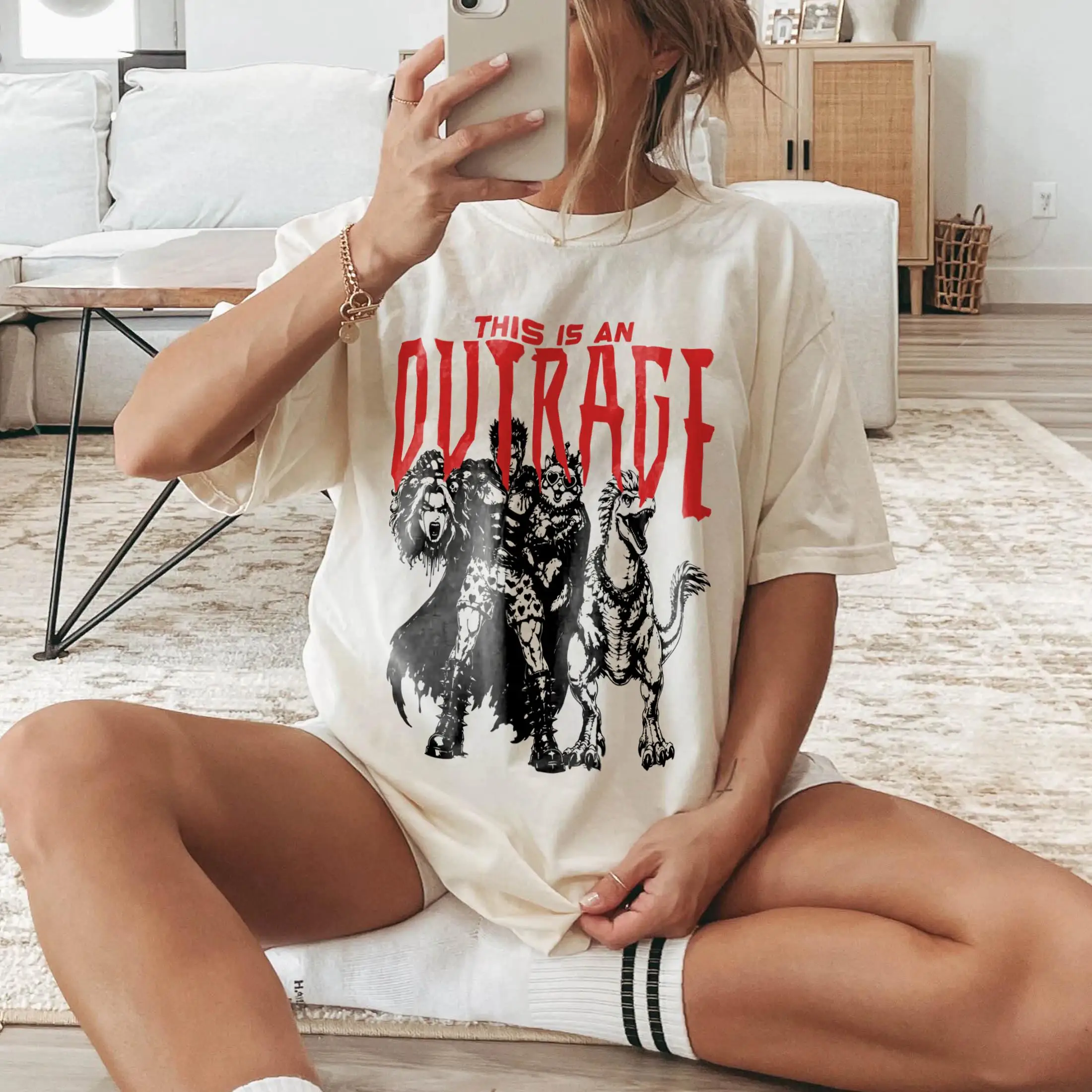 Dungeon Crawler Carl, This Is An Outrage Dcc, Princess Donut, Mongo, Samantha, Tee Shirt  T-shirt