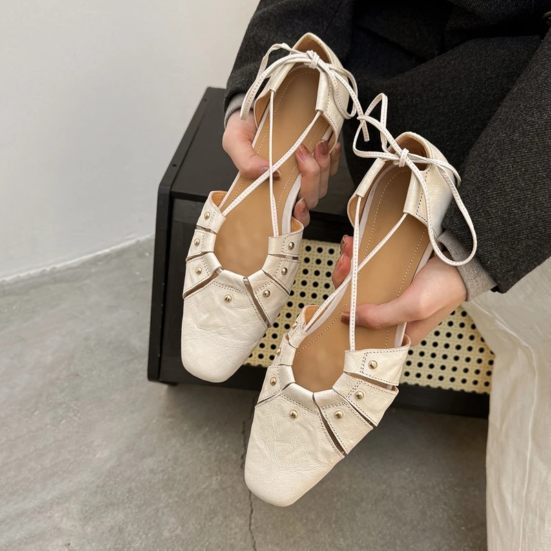 

Women's new spring and summer genuine leather sheepskin rivets, low heel large toe bag, lace up hollow fashion sandals