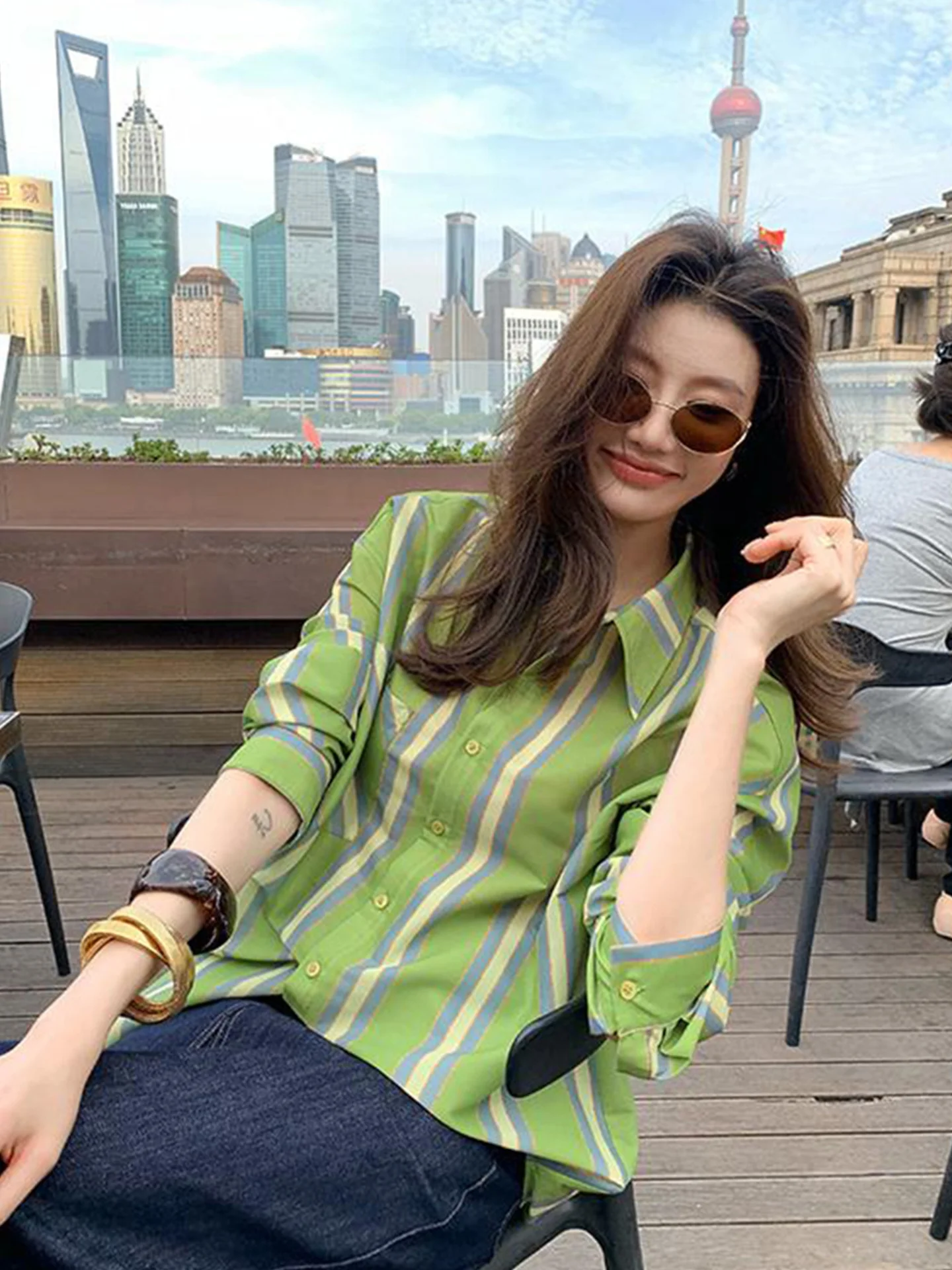 

Color Blo Vertical Stripes irt Женские обычные све Long Length Korean Sle Commute Faion Summer Sun Prot...