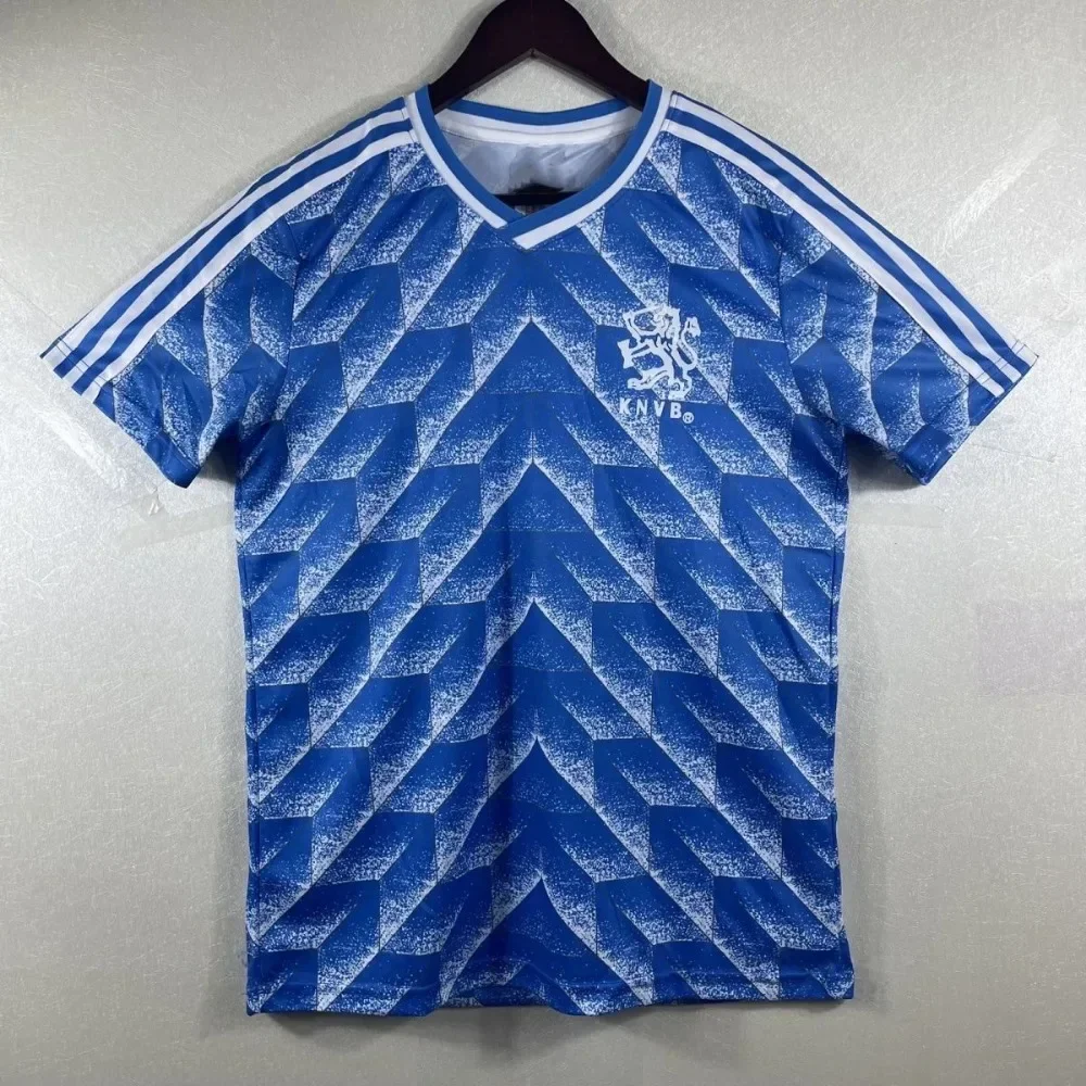 ريترو كرة القدم جيرسي 1988 الهولندية ثلاثة الفرسان ريترو المنزل وبعيد جيرسي ريجكارد فان باستن جوليت ميلان بأكمام قصيرة