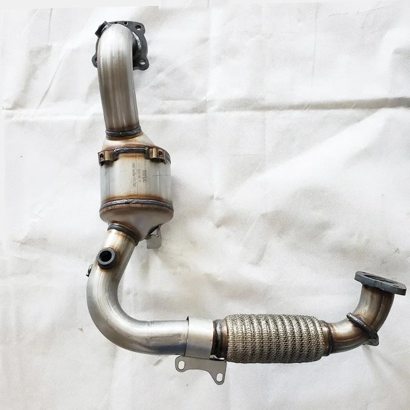 كفاءة المحرك الاحترافية للسيارة المعدنية ثلاثية الاتجاهات تناسب المباشر المحول الحفاز لـ Fo-rd Focus 1.0/Eco-Sport 1.0T