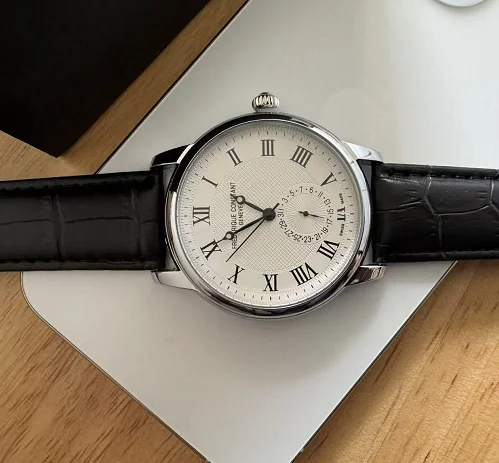 Мужской полнофункциональный кожаный ремень с двумя глазами и пятью иглами, популярный кварцевый хронограф.