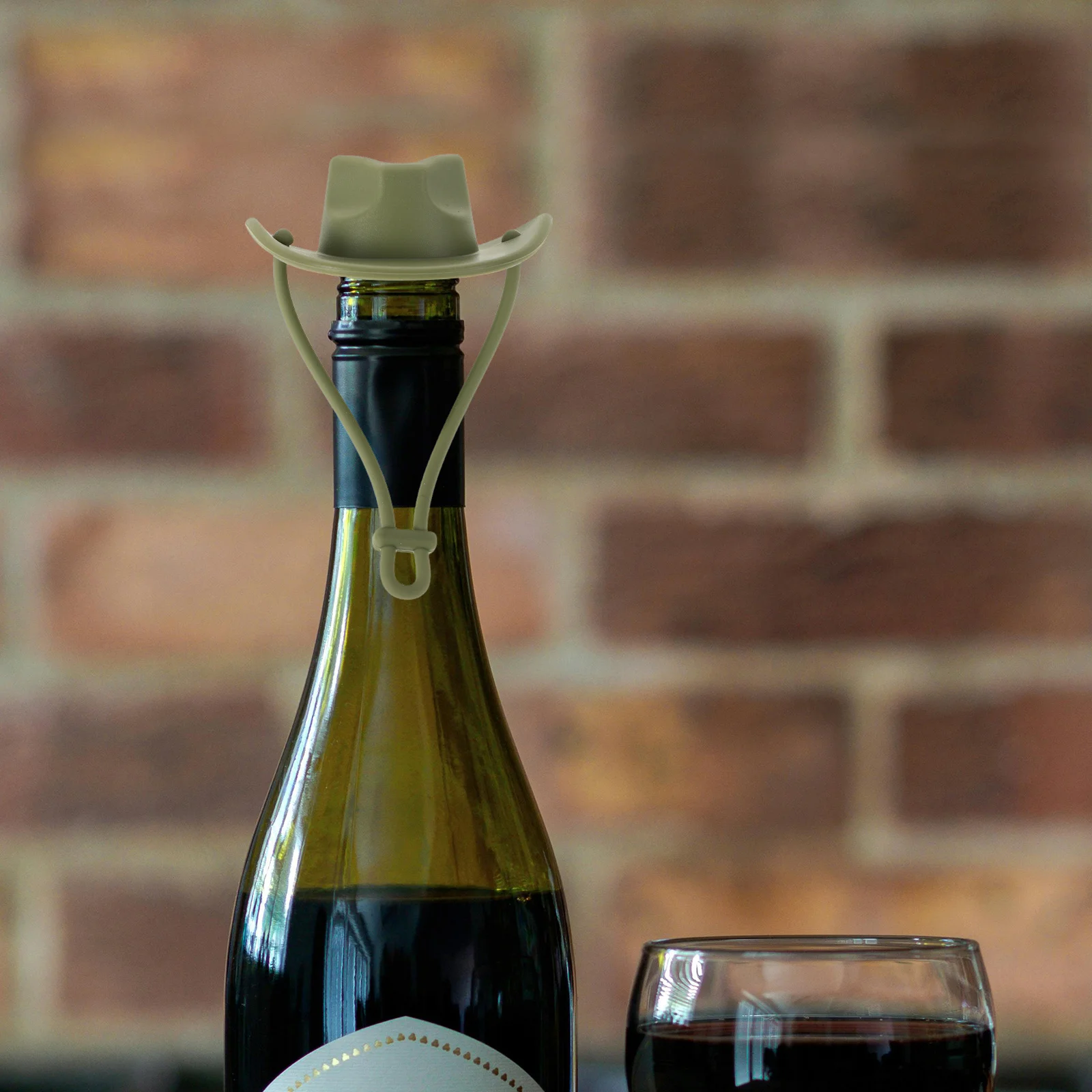 

Silicone Cowboy Hat Wine Bottle Stopper Creative Fun Design Leak Proof Seal for Home Bar Accessories Funny Wine Stopper