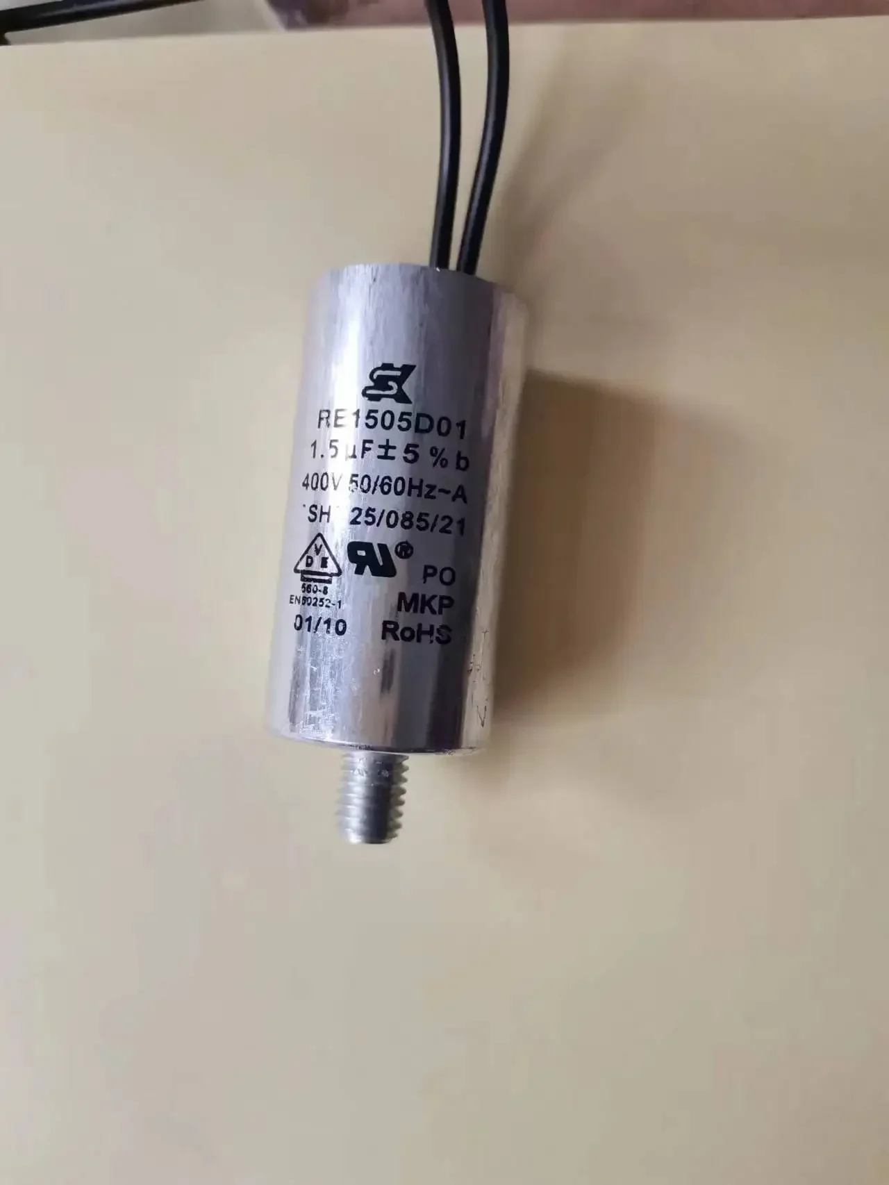 

RE1505D01 W2E200 вентилятор оригинальный инвентарный конденсатор 1,5 мкФ 400 В