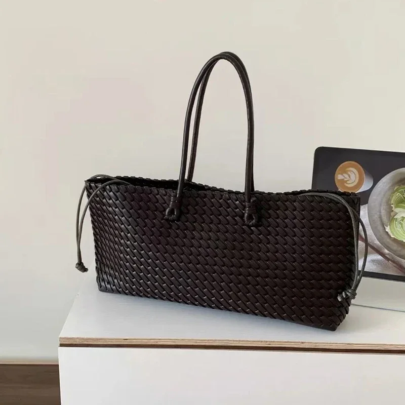 

New Niche Commuting Woven Hand-Held Women's Shoulder Bag Fashionable and Versatile Super Large Capacity Tote Bag Luxury Design