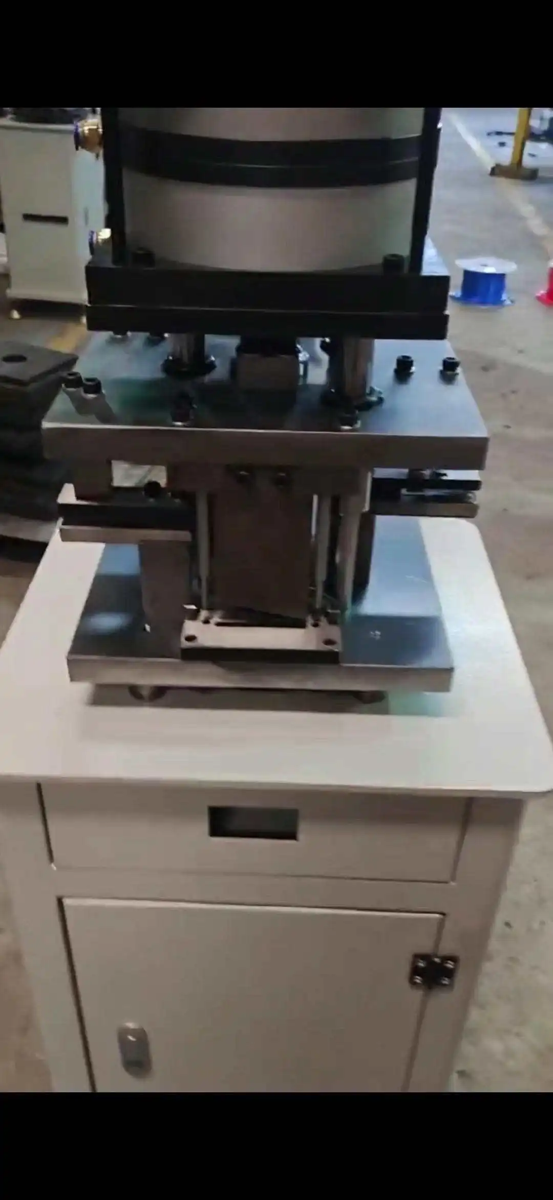 Manufacturers Supply Hydraulic Presses For Aluminum Profile Doors And Windows Pneumatic Puncher