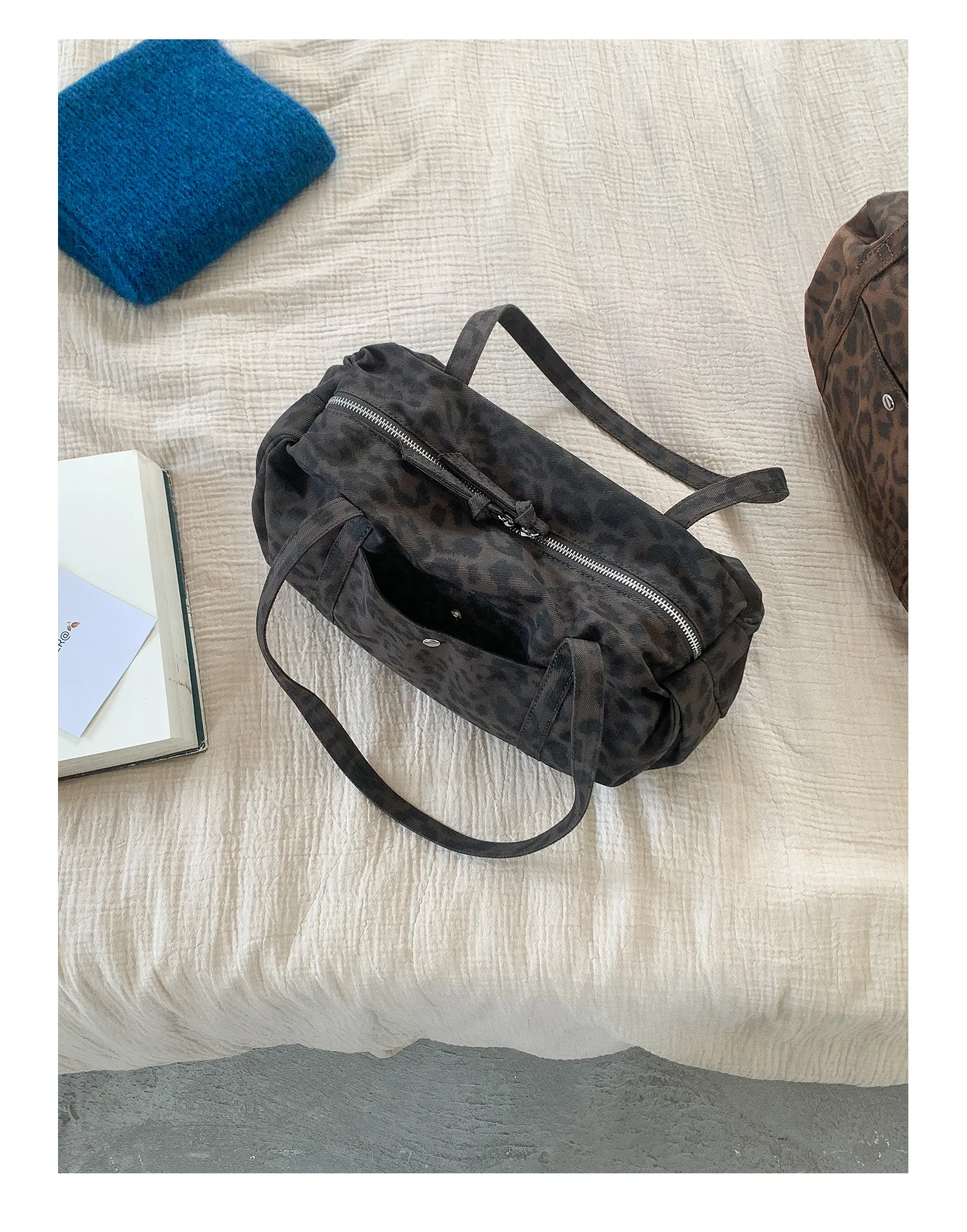 Wilde Leopardenmuster Nylon Umhängetasche Große Kapazität Multipocket Tote Bag Trendy Frauen Casual Geldbörse Guangzhou Hochwertige Tasche – Detail 23
