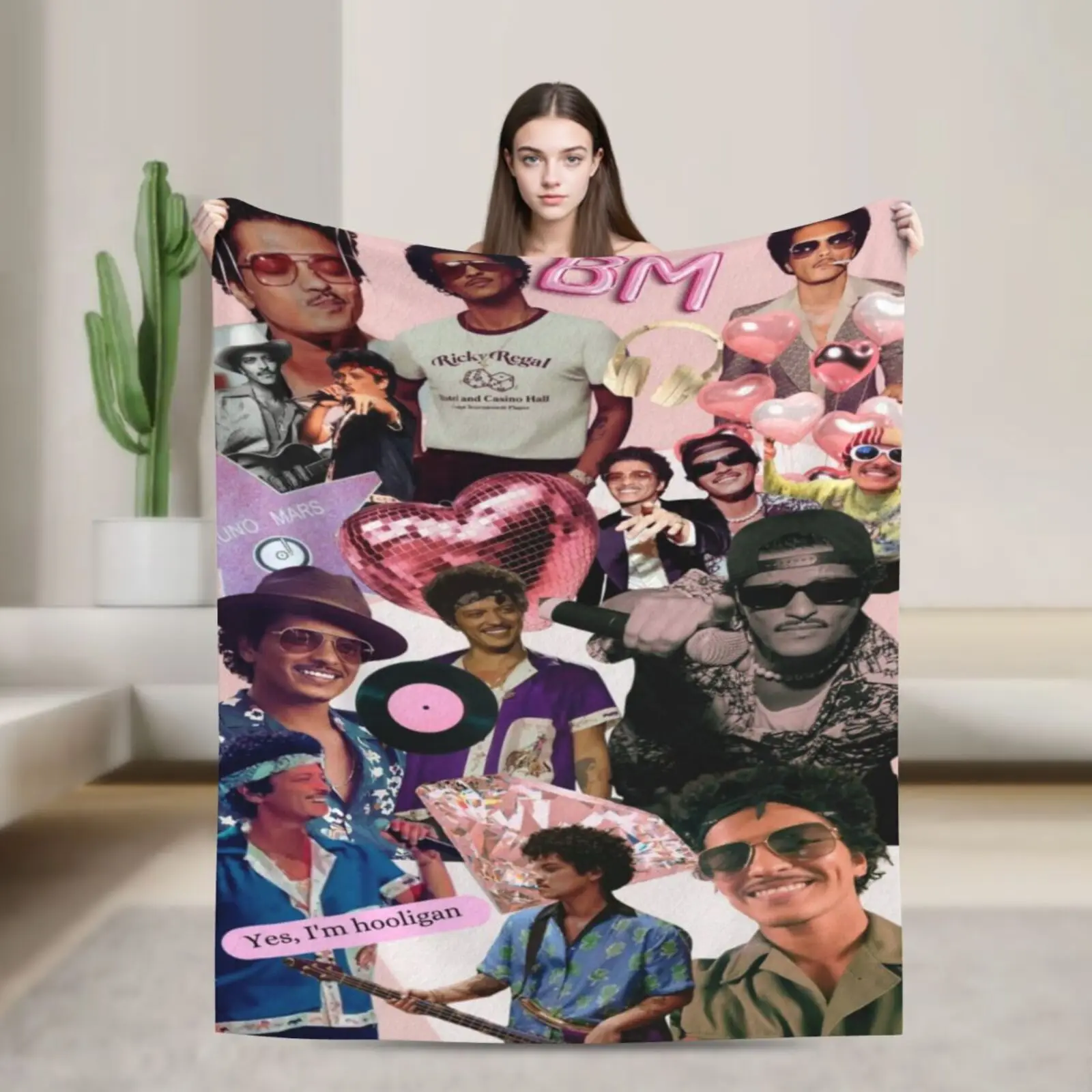 

Popular Bruno Printed Flannel Blanket - All-Season Sofa & Bed Cover,Modern Design, Machine Washable, Perfect for Travel, Camping