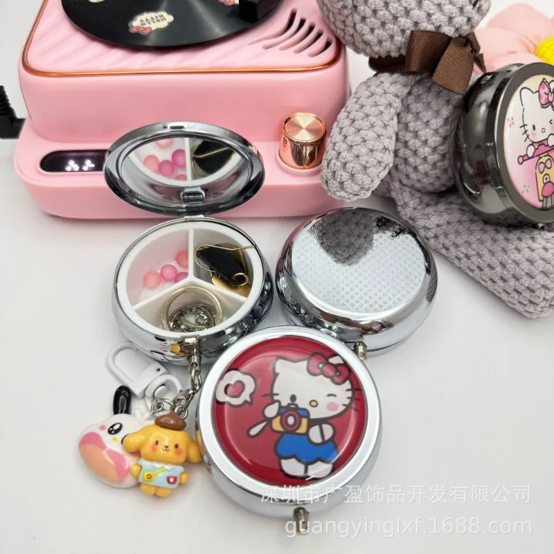 Sanrio Hello Kitty portagioie portatile con specchio HD Kawaii Travel Mini portapillole organizzatore di gioielli scatola portaoggetti multifunzione