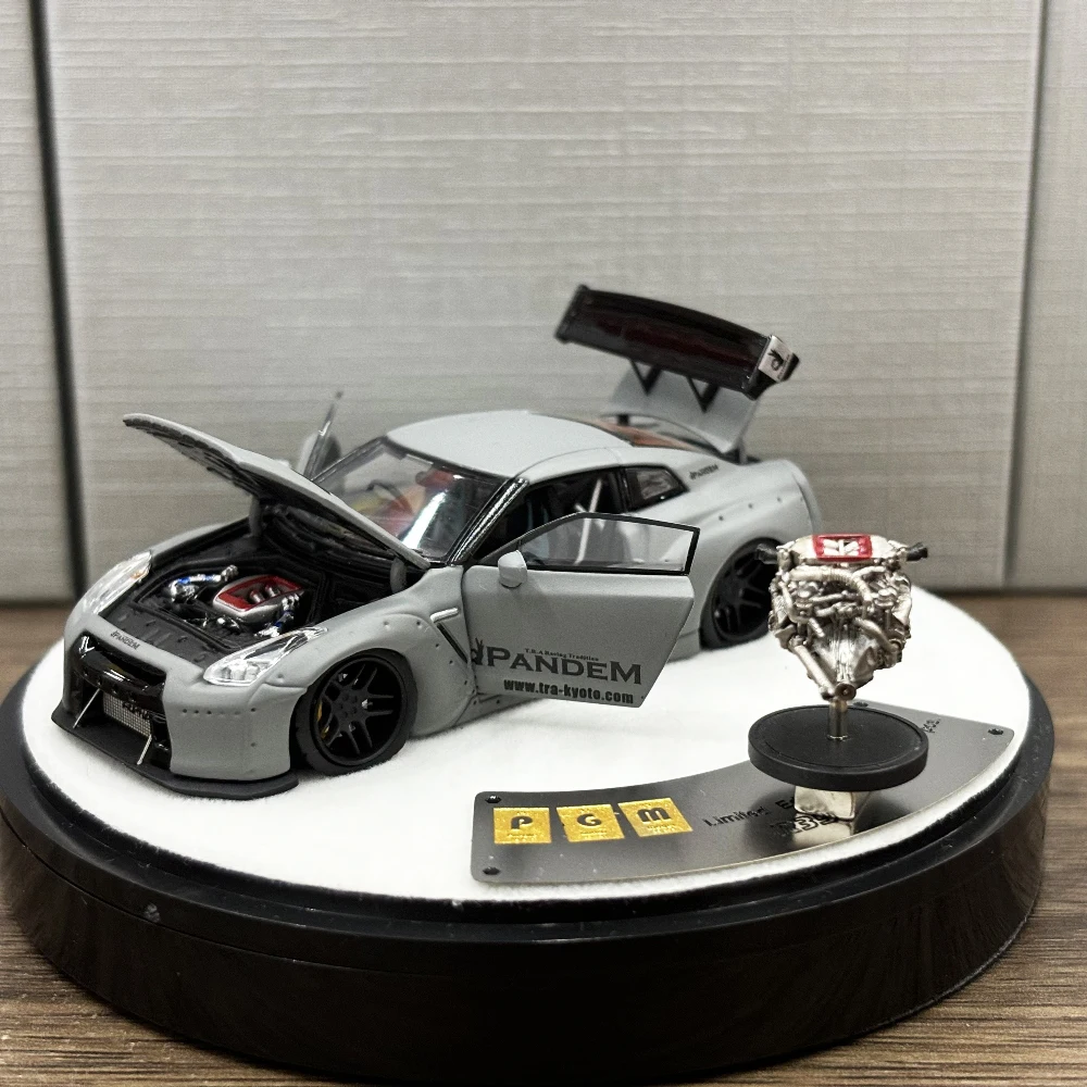 سيارة موديل PGM 1:64 GTR R35 PANDEM Zero Fighter Diecast