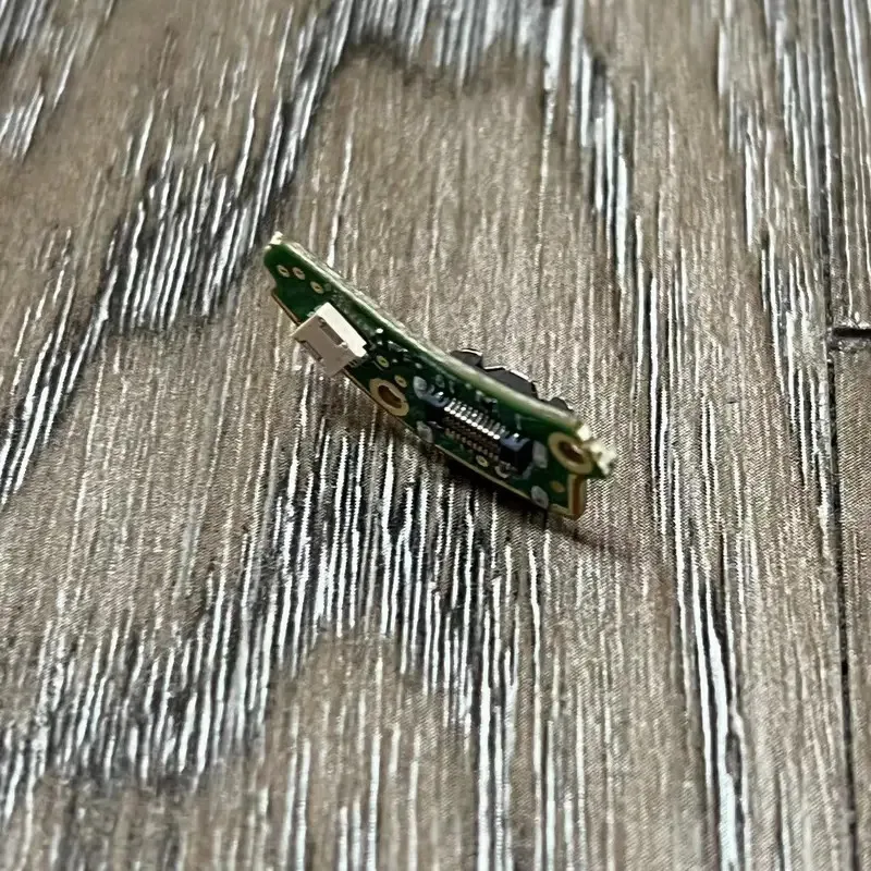 Сменный порт зарядного устройства для беспроводных наушников QC45