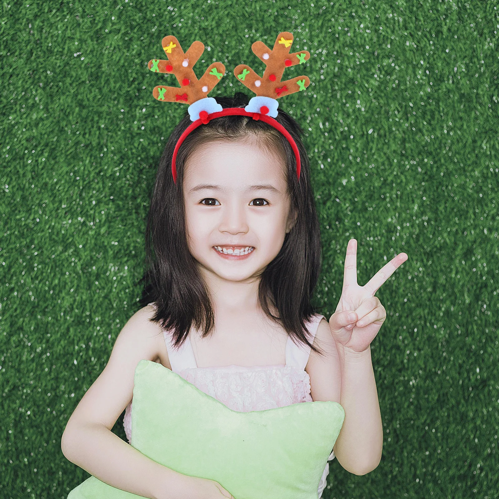 

5pcs Glow In The Dark Christmas Headbands Reindeer Antlers Snowflake Lighted Hair Hoops Holiday Party Supplies Xmas Decorations