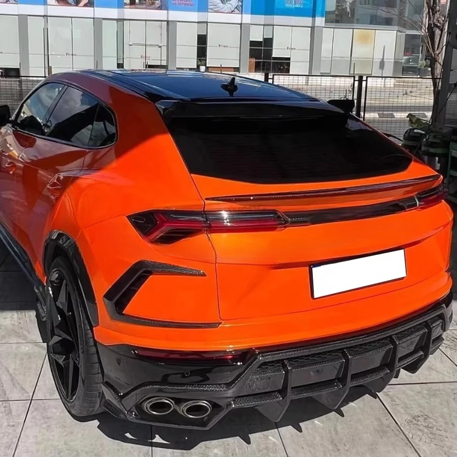 TC Style Dry Carbon Fiber Rear Bumper Vent Canards for Urus 2018+ Car Rear Fender Canards Fins Trims Splitter 3