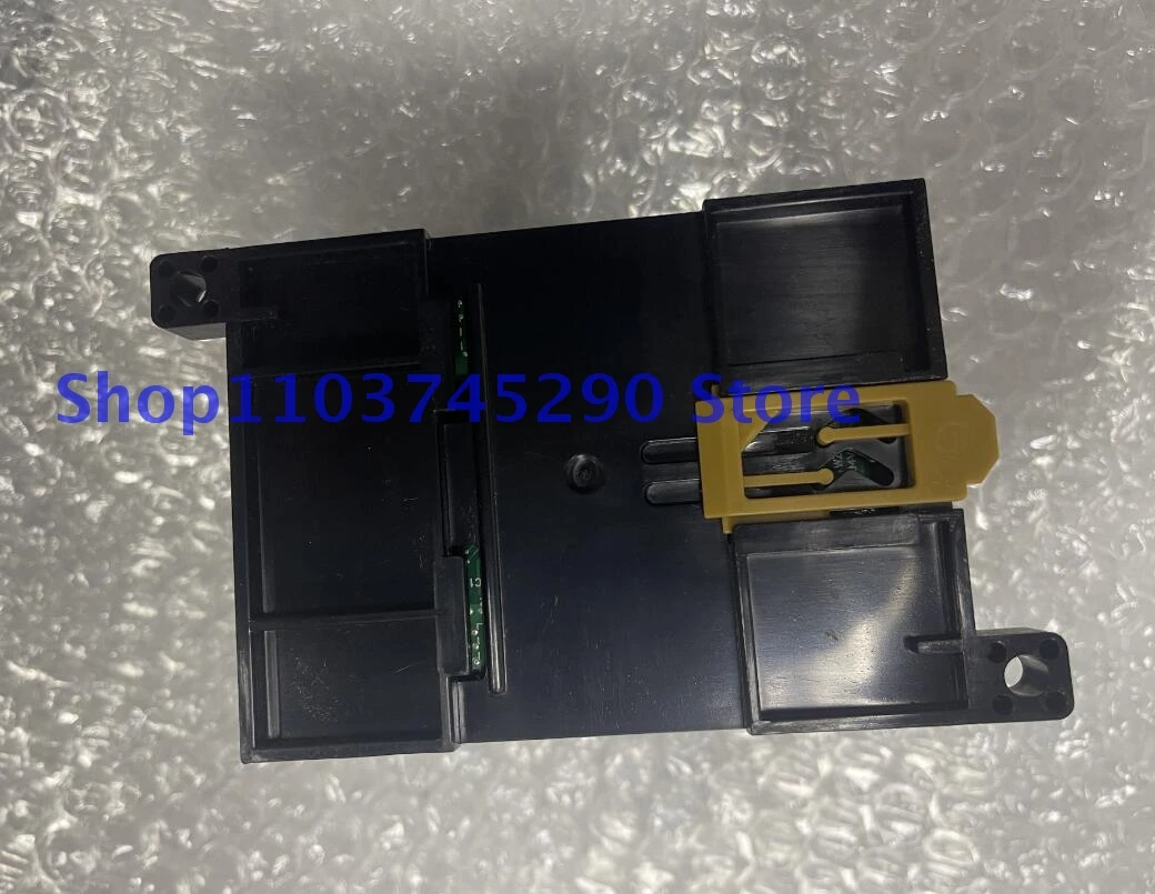 1PCS Brand CP1W8ER New In Box PLC Module CP1W 8ER CP1W-8ER