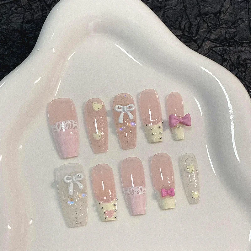 Faux ongles français à pression Simple 10 pièces faits à la main nœud doux et mignon perles en acier cœur de fille patchs amovibles