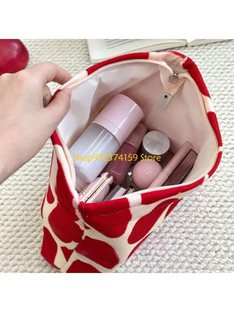 

G5AE Сердце в форме макияжа для макияжа большая способность косметическая сумка для хранения шнурки для хранения сумки для