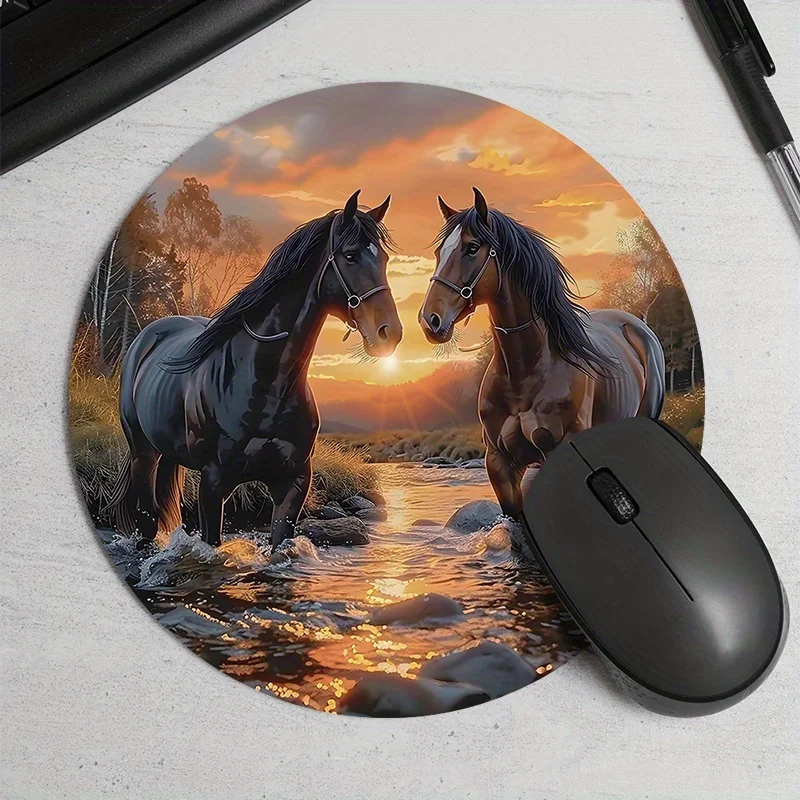 

The waterproof and anti-slip rubber base of the Mayin round mouse pad is comfortable and durable, suitable for gamers and office